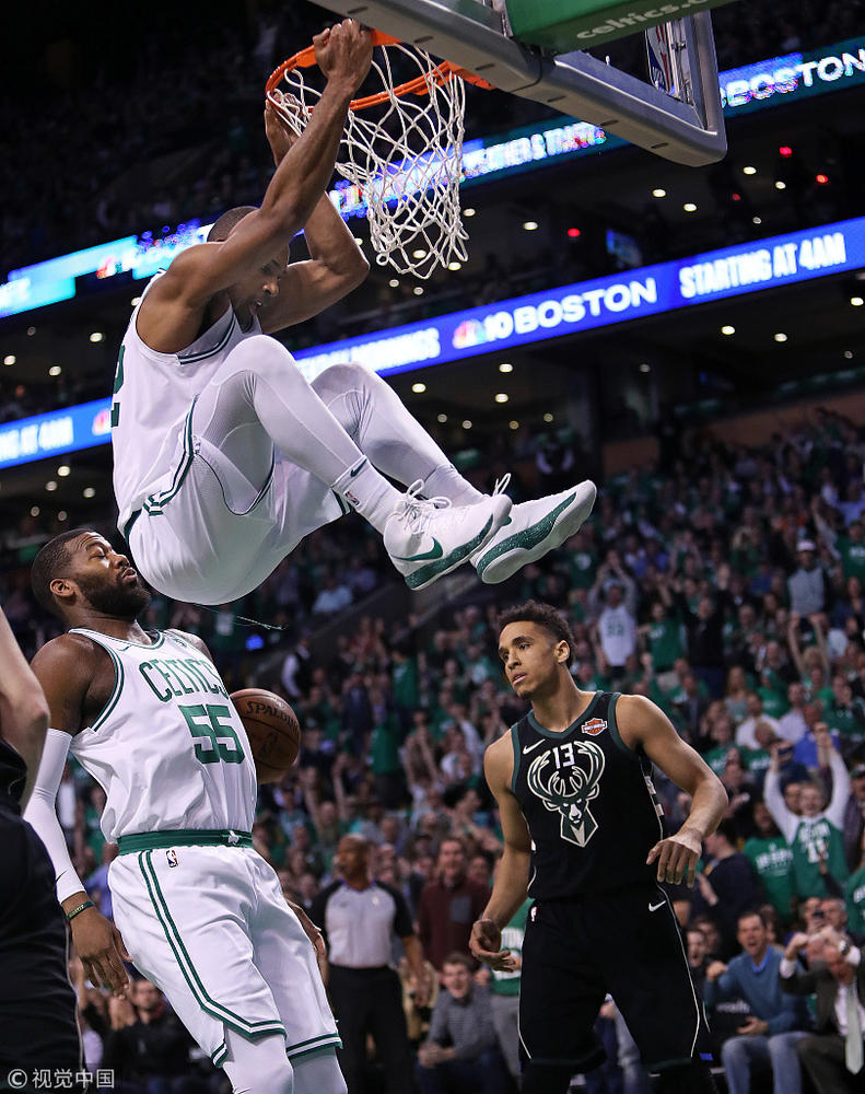 包含瓦伦西亚训练开放日，赛后远射贴柱引欢呼，全明星赛在即，团队化学反应显著的词条