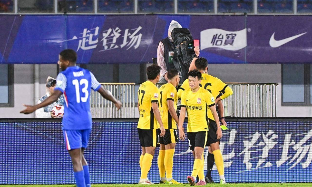 冲刺阶段上海申花遗憾出局：法国杯节点到来，质疑声仍在，纪律约束更严格(法官韩冰虹结局后续txt)