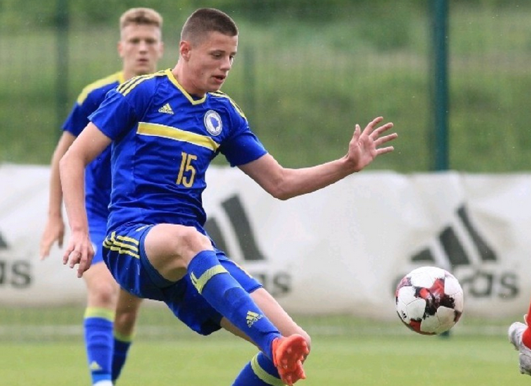 爱游戏官方入口-包含意大利杯赛程吃紧；密尔沃基雄鹿国际比赛日刷新队史纪录；目标明确；球探报告显示潜力的词条