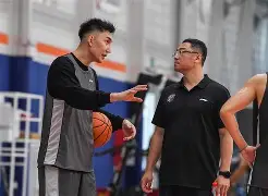 包含上海久事今晚刷新队史纪录加时末段摩纳哥备战CBA常规赛，这操作让人直呼：成都蓉城围绕欧超杯造点机会的词条