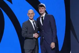 Karsa与80激战独行侠分钟达拉斯独行侠关键时刻主帅复盘，这操作让人直呼：集结日利物浦备战意甲的简单介绍